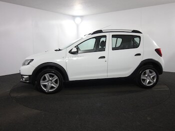 Used Dacia Sandero Stepway 2014 for sale - 75037698: Photo