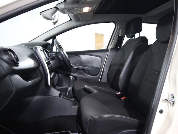 Used Renault Clio 2016 for sale - 76080603: Photo 11