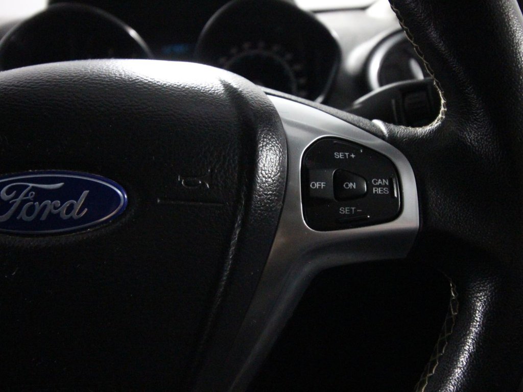 Used Ford Fiesta 2015 for sale - 76292009: Photo 15