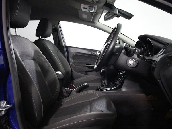 Used Ford Fiesta 2015 for sale - 76292009: Photo 9