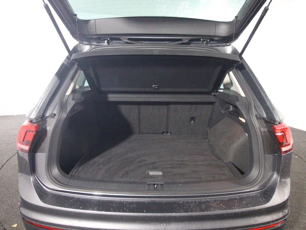 Used Volkswagen Tiguan 2018 for sale - 76973796: Photo 17