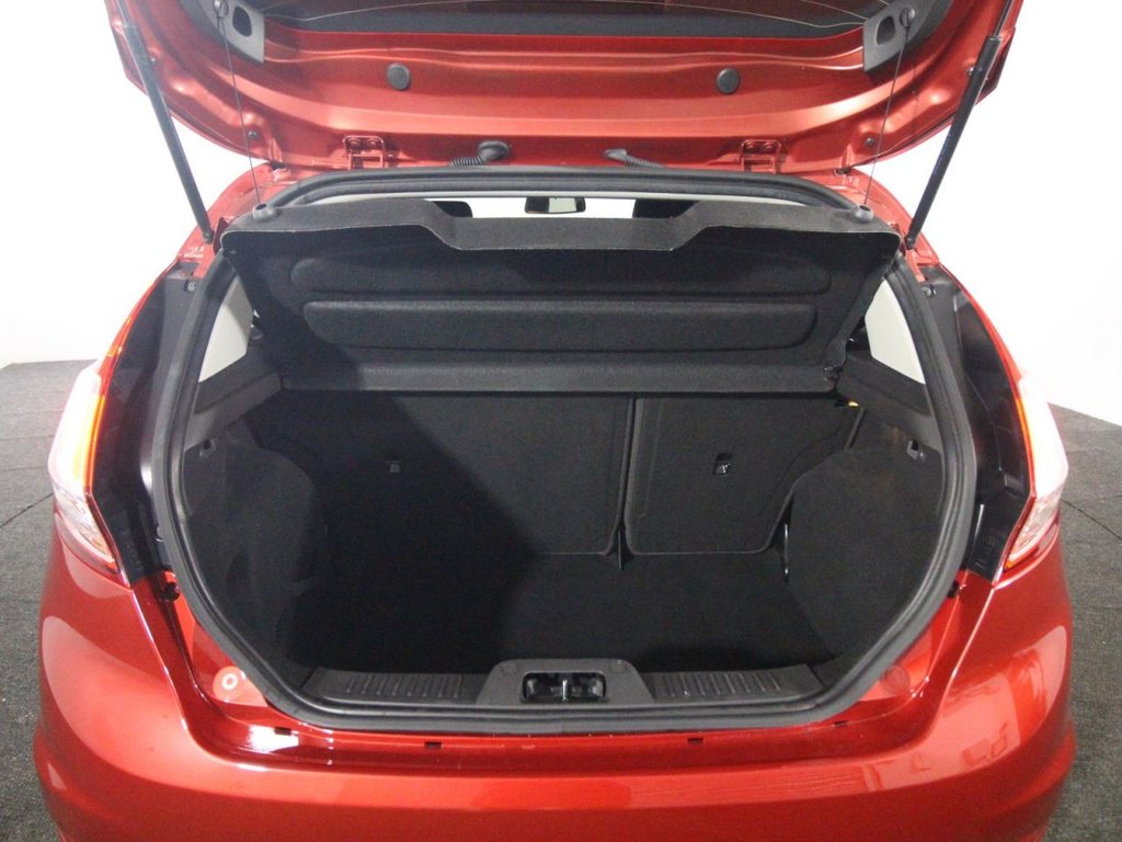 Used Ford Fiesta 2017 for sale - 77200601: Photo 17