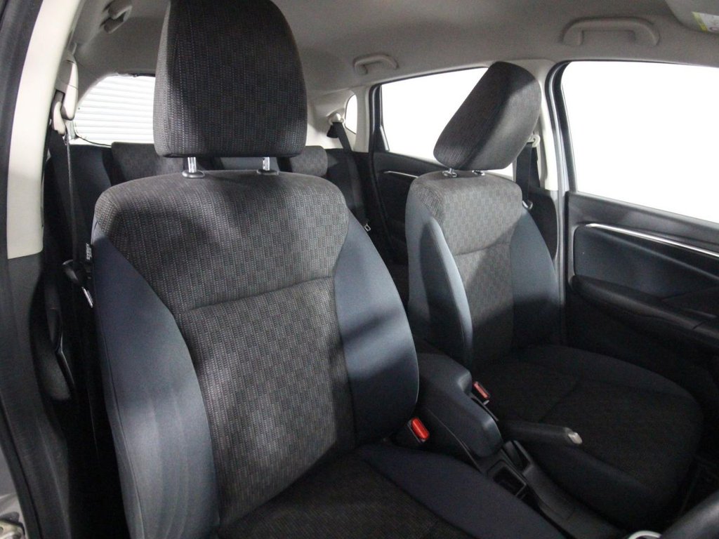 Used Honda Jazz 2015 for sale - 77936110: Photo 10