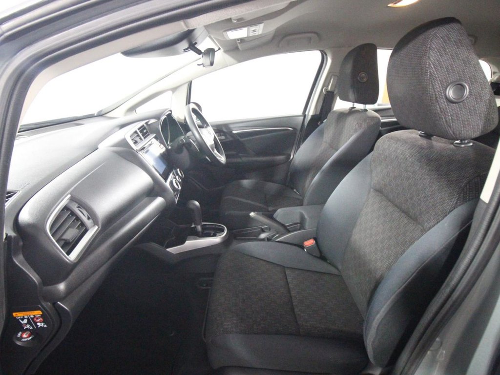 Used Honda Jazz 2015 for sale - 77936110: Photo 11