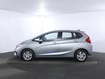 Used Honda Jazz 2015 for sale - 77936110: Photo