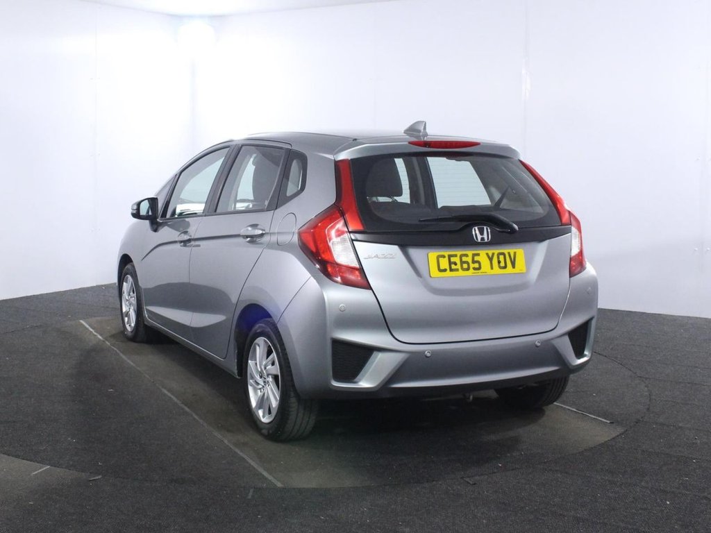 Used Honda Jazz 2015 for sale - 77936110: Photo 5