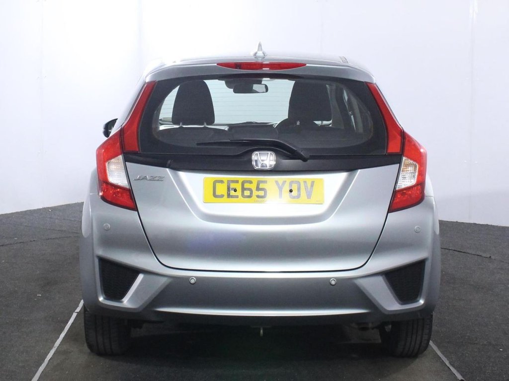 Used Honda Jazz 2015 for sale - 77936110: Photo 6