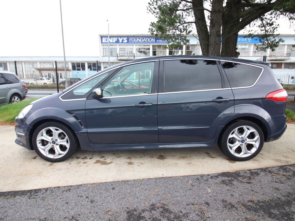 Used Ford S-Max 2012 for sale - 76496175: Photo 4
