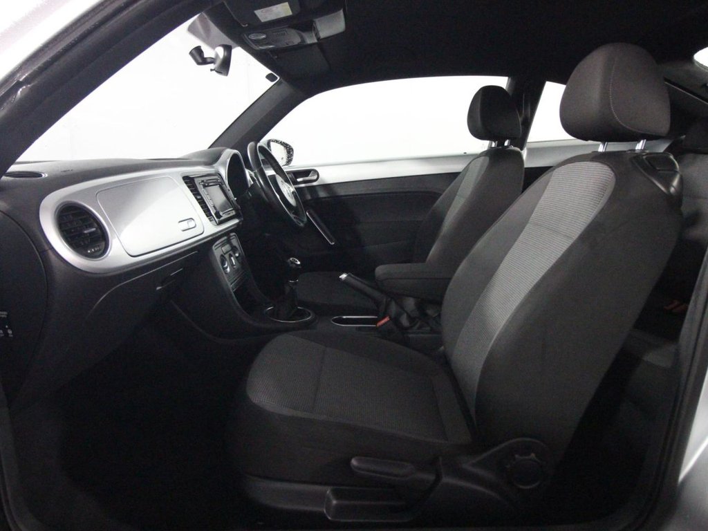 Used Volkswagen Beetle 2015 for sale - 76617974: Photo 11