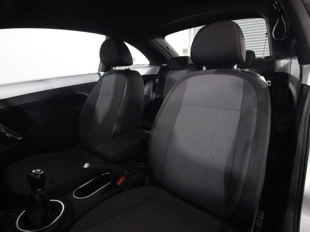 Used Volkswagen Beetle 2015 for sale - 76617974: Photo 12