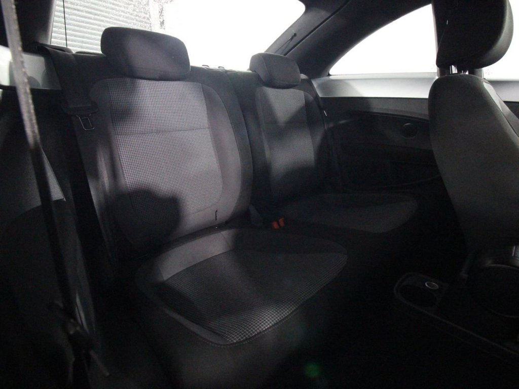 Used Volkswagen Beetle 2015 for sale - 76617974: Photo 15