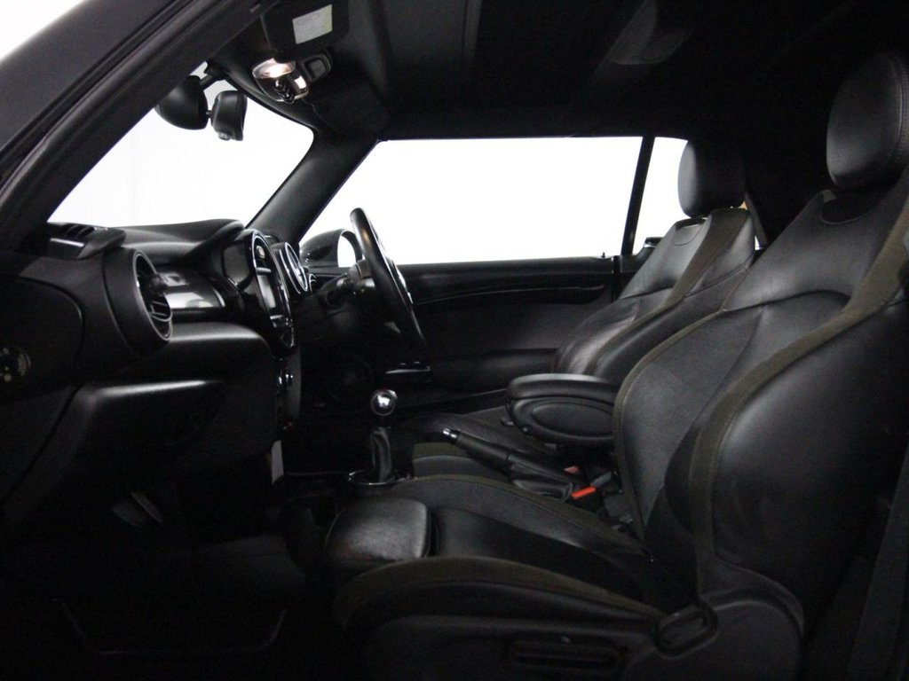 Used MINI Convertible 2016 for sale - 76496808: Photo 11