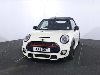 Used MINI Convertible 2016 for sale - 76496808: Photo