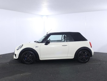 Used MINI Convertible 2016 for sale - 76496808: Photo