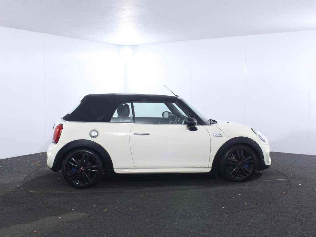 Used MINI Convertible 2016 for sale - 76496808: Photo 8