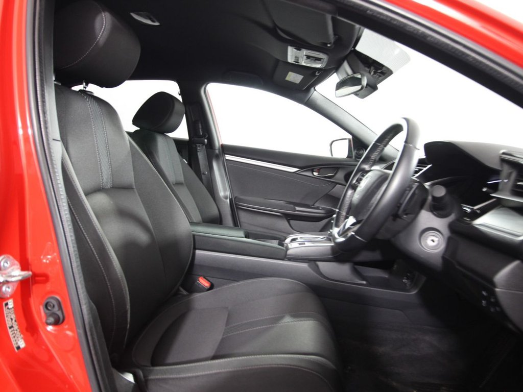 Used Honda Civic 2018 for sale - 76292014: Photo 9