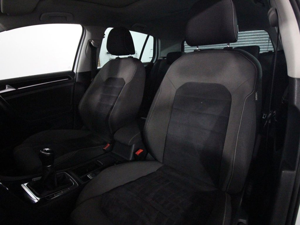 Used Volkswagen Golf 2017 for sale - 76454122: Photo 12