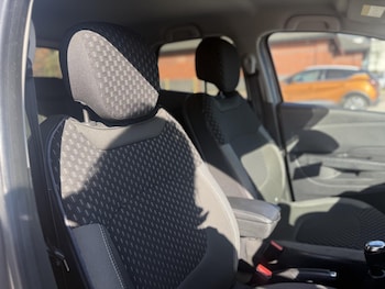 Used Renault Captur 2017 for sale - 78624106: Photo