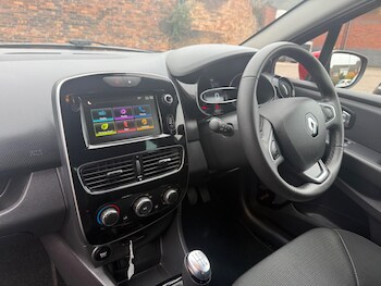 Used Renault Clio 2019 for sale - 78624082: Photo