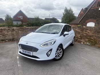 Used Ford Fiesta 2018 for sale - 79452700: Photo