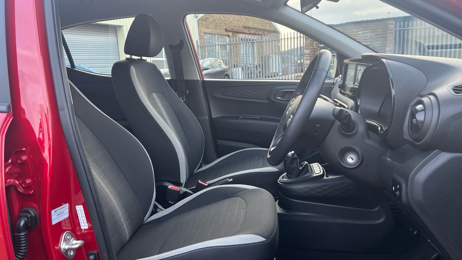 Used Hyundai i10 2023 for sale - 76703295: Photo 12