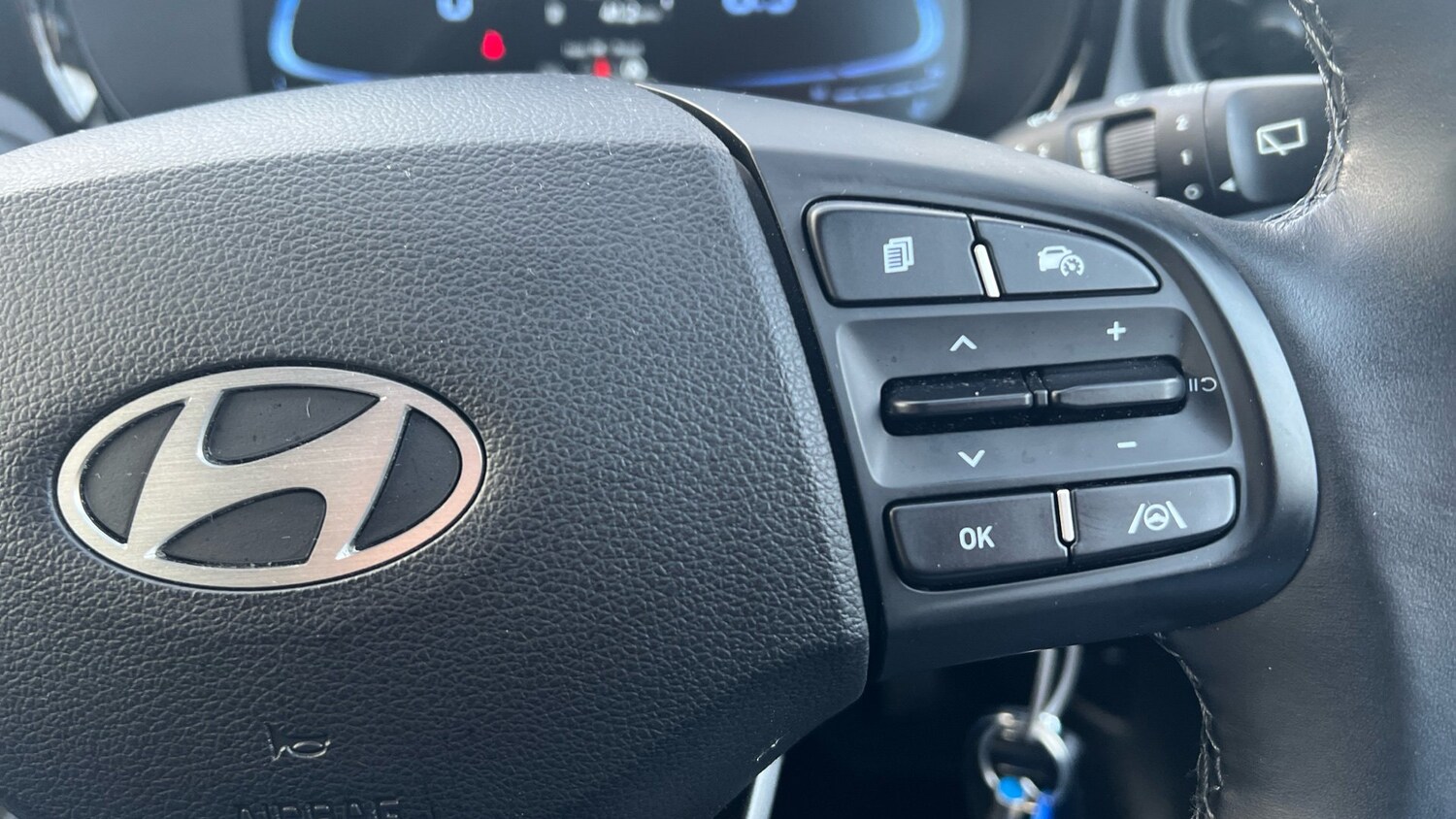 Used Hyundai i10 2023 for sale - 76703295: Photo 16