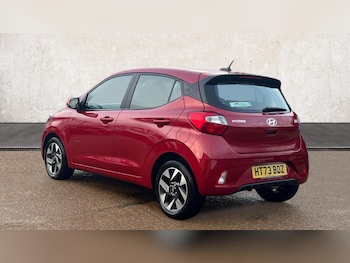 Used Hyundai i10 2023 for sale - 76703295: Photo