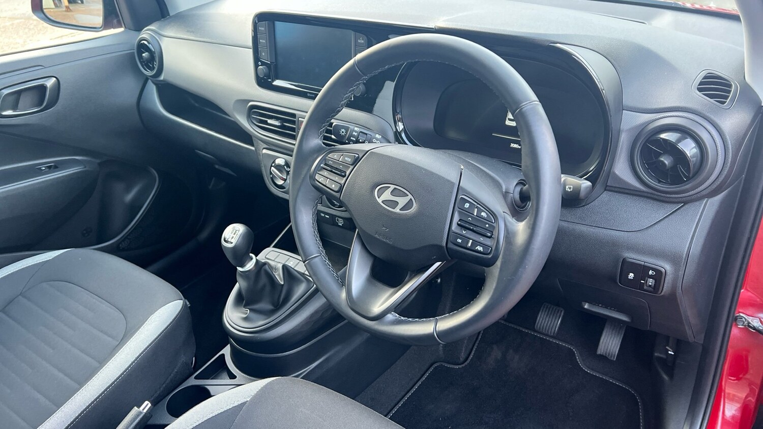 Used Hyundai i10 2023 for sale - 76703295: Photo 6