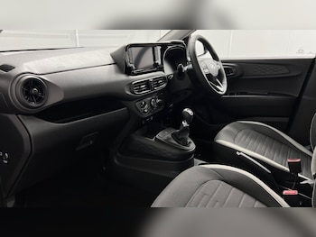 Used Hyundai i10 2024 for sale - 78244017: Photo