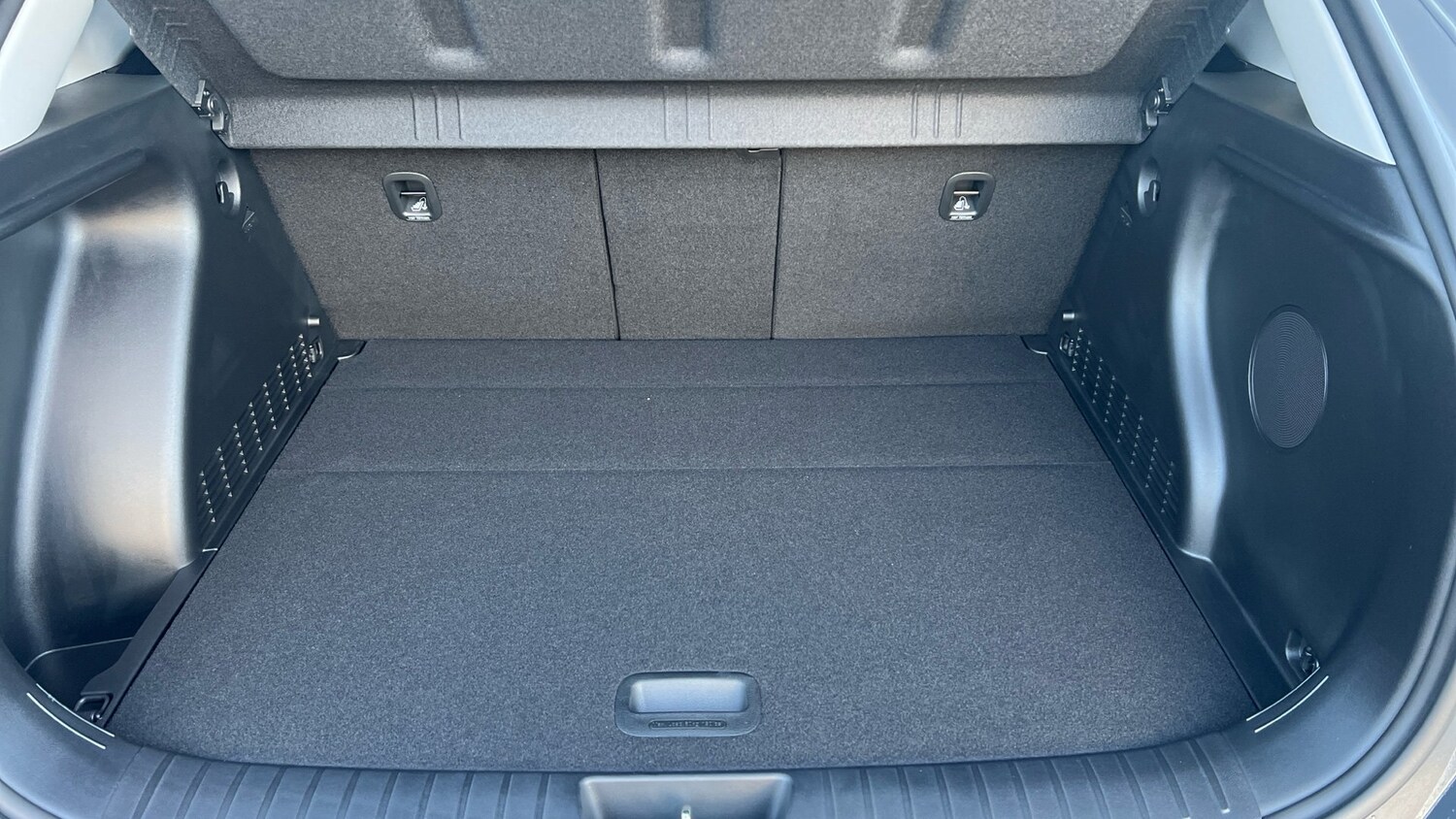 Used Hyundai KONA 2025 for sale - 76703332: Photo 11