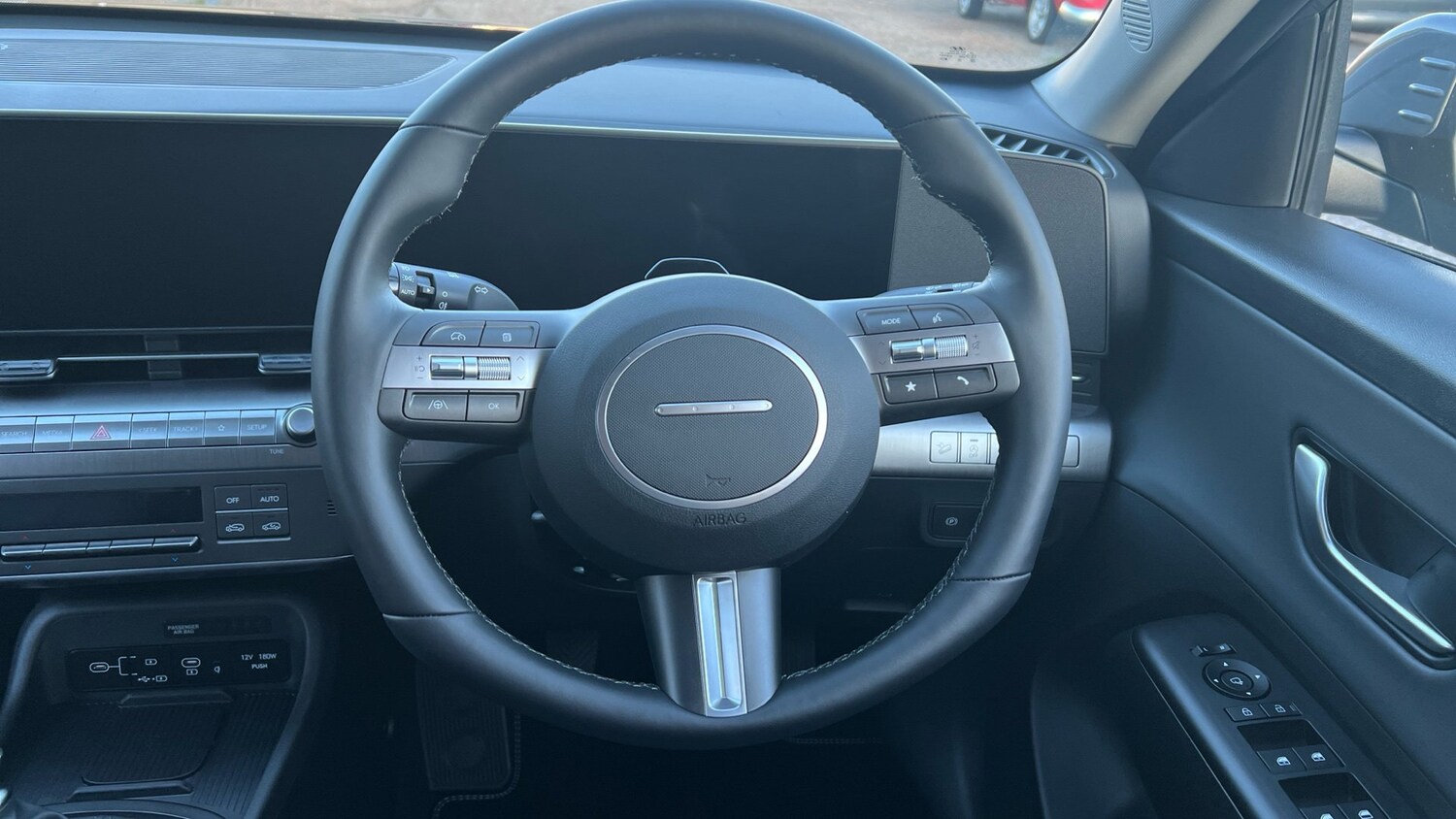 Used Hyundai KONA 2025 for sale - 76703332: Photo 14