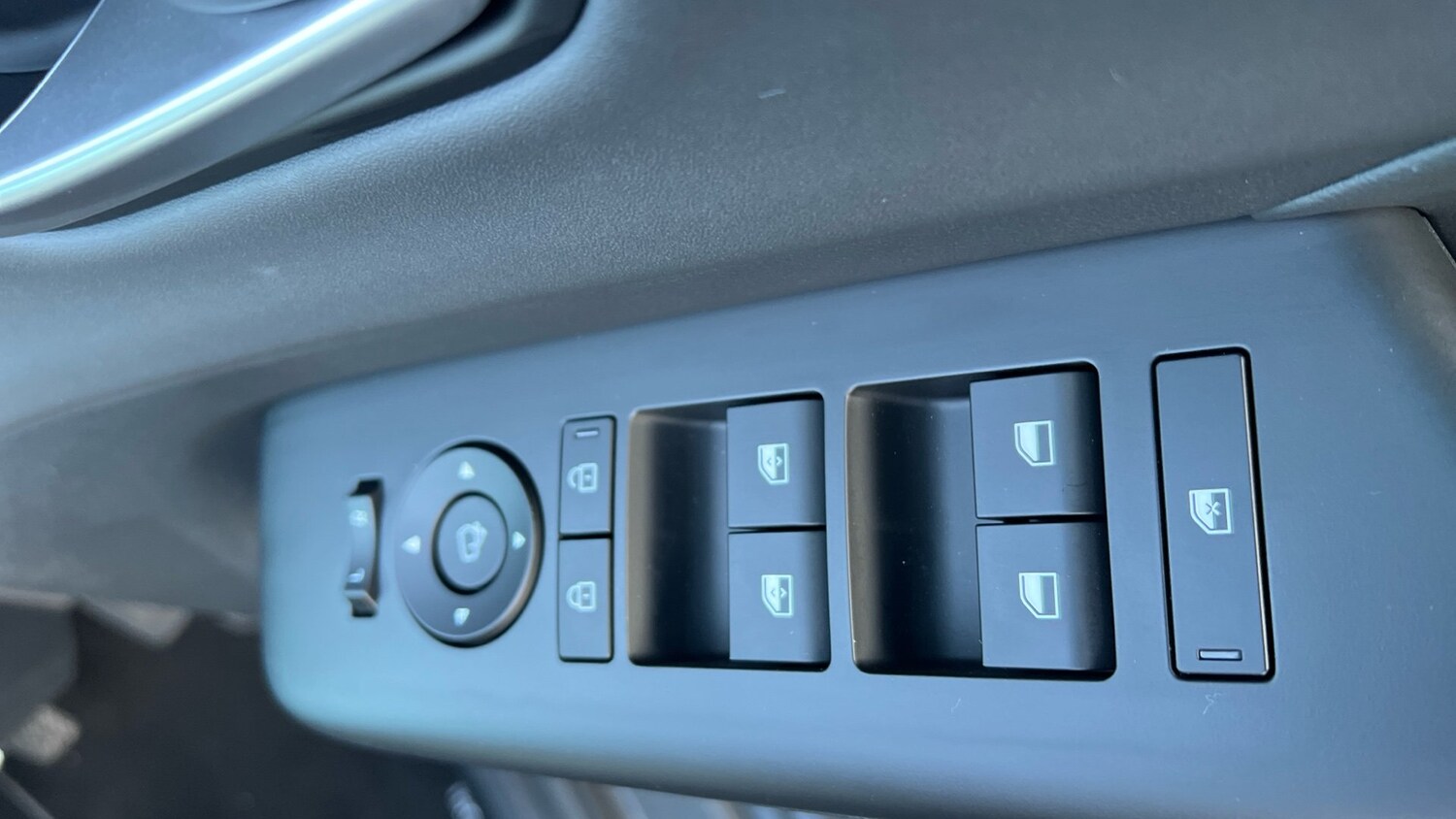 Used Hyundai KONA 2025 for sale - 76703332: Photo 21