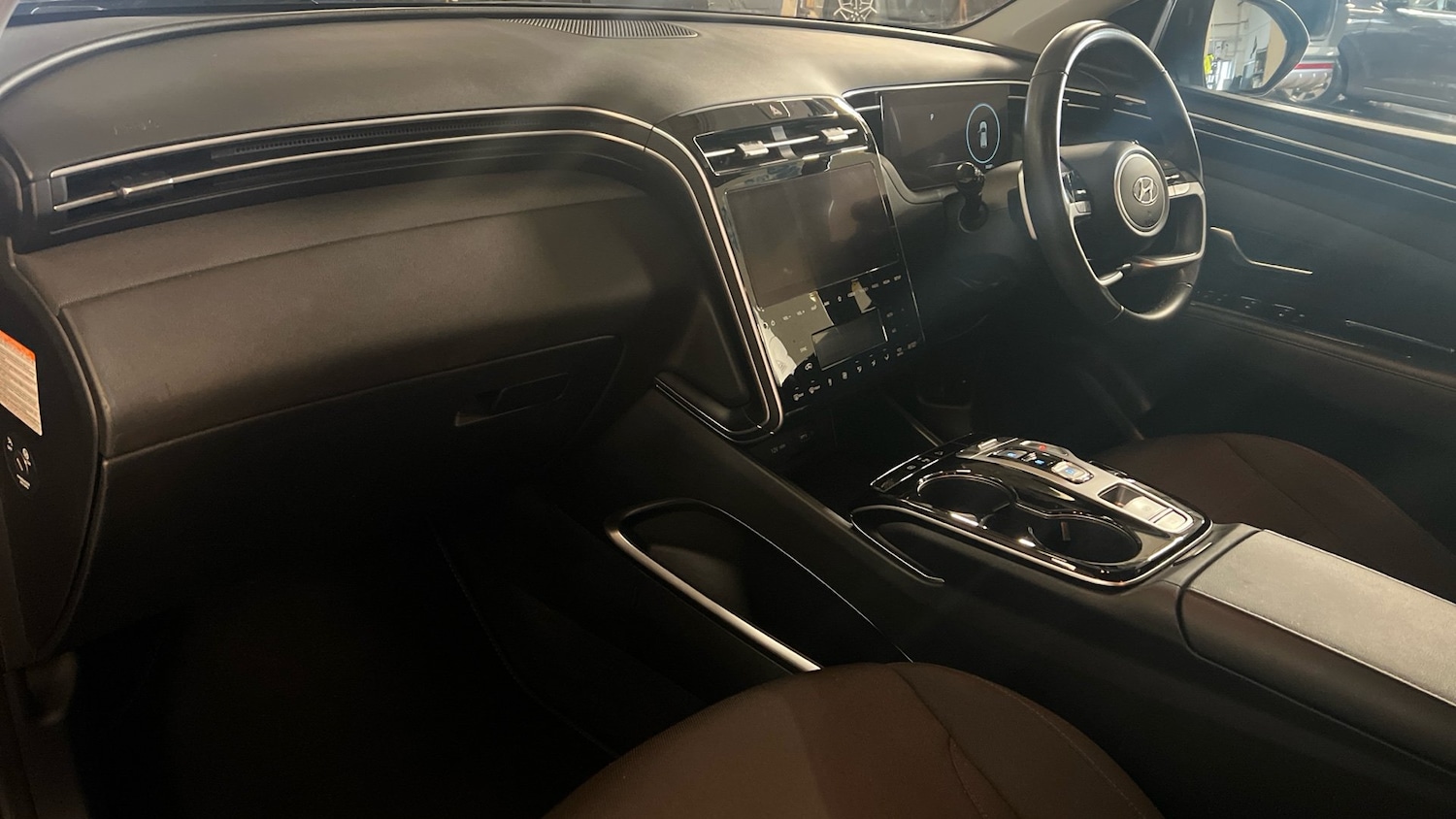 Used Hyundai TUCSON 2023 for sale - 76703323: Photo 2