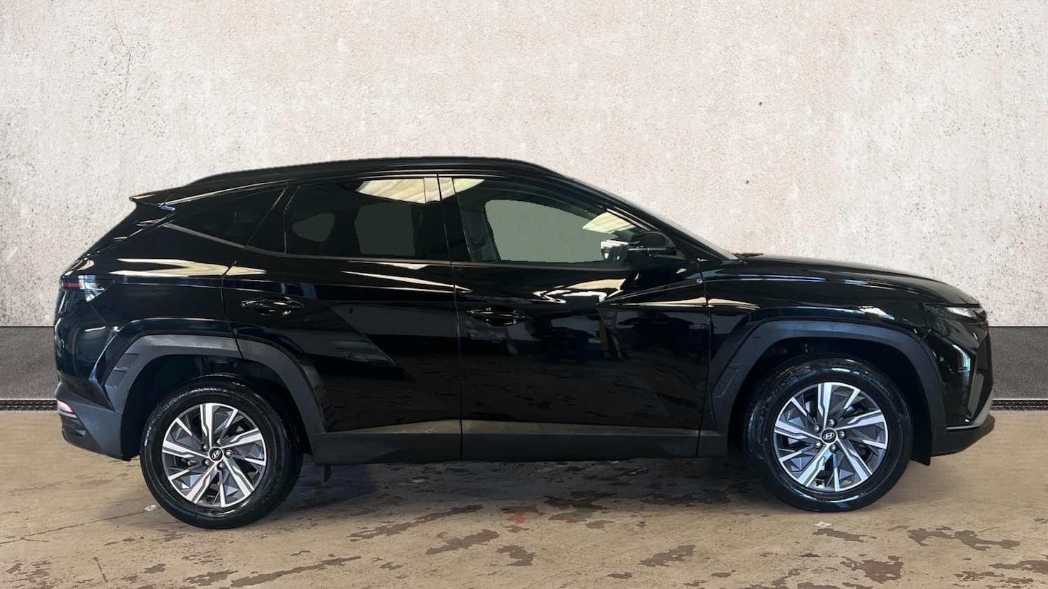 Used Hyundai TUCSON 2023 for sale - 76703323: Photo 4