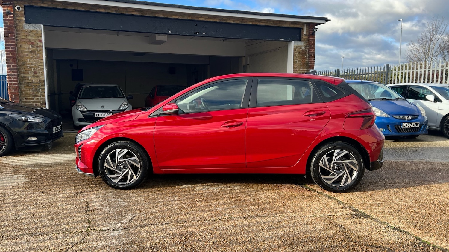 Used Hyundai i20 2023 for sale - 77319900: Photo 18