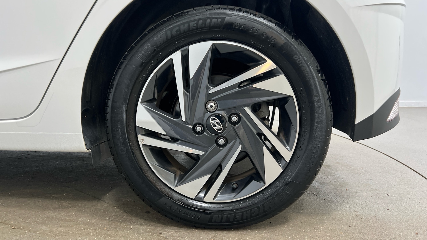 Used Hyundai i20 2022 for sale - 77370825: Photo 5