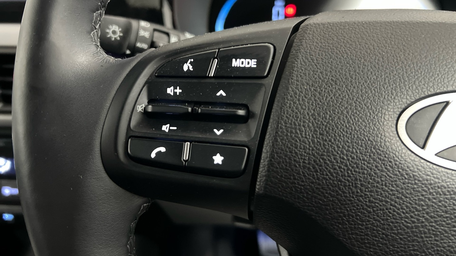 Used Hyundai i10 2023 for sale - 76726012: Photo 15