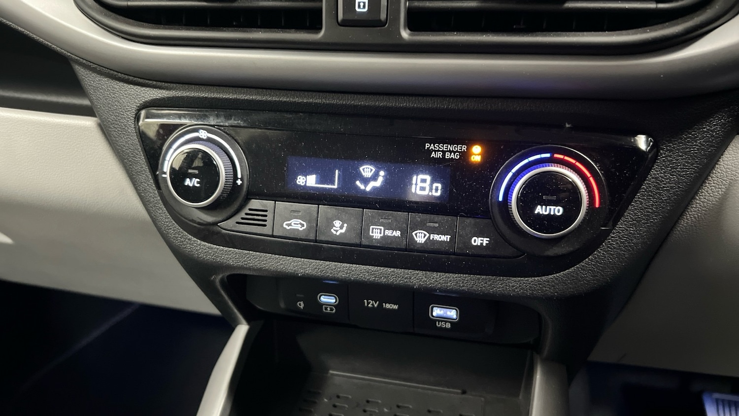 Used Hyundai i10 2023 for sale - 76726012: Photo 17