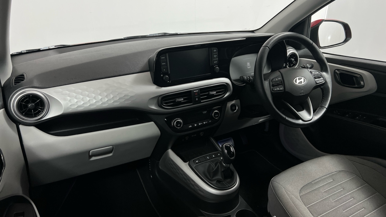 Used Hyundai i10 2023 for sale - 76726012: Photo 2