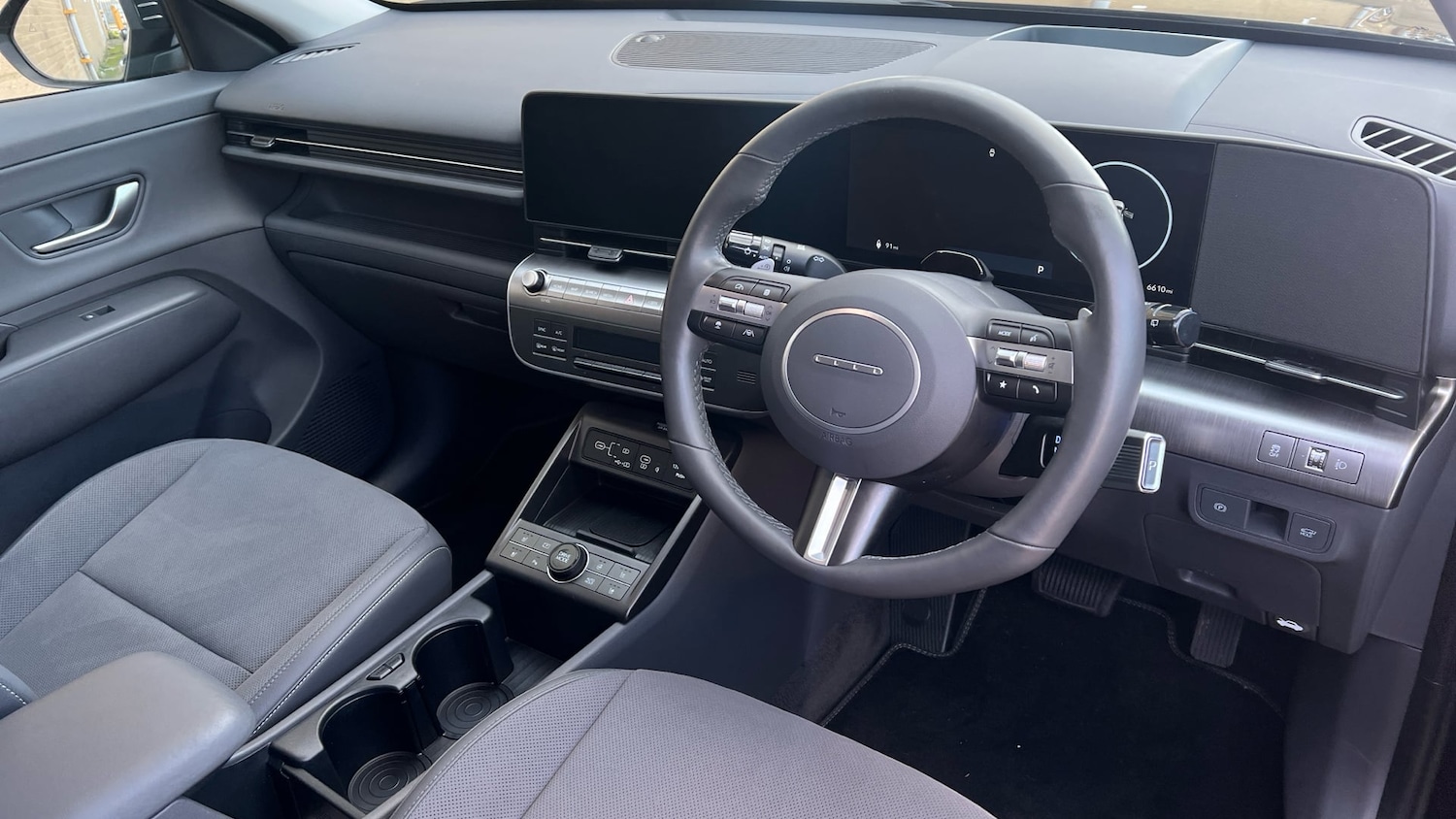 Used Hyundai KONA 2024 for sale - 77319895: Photo 6