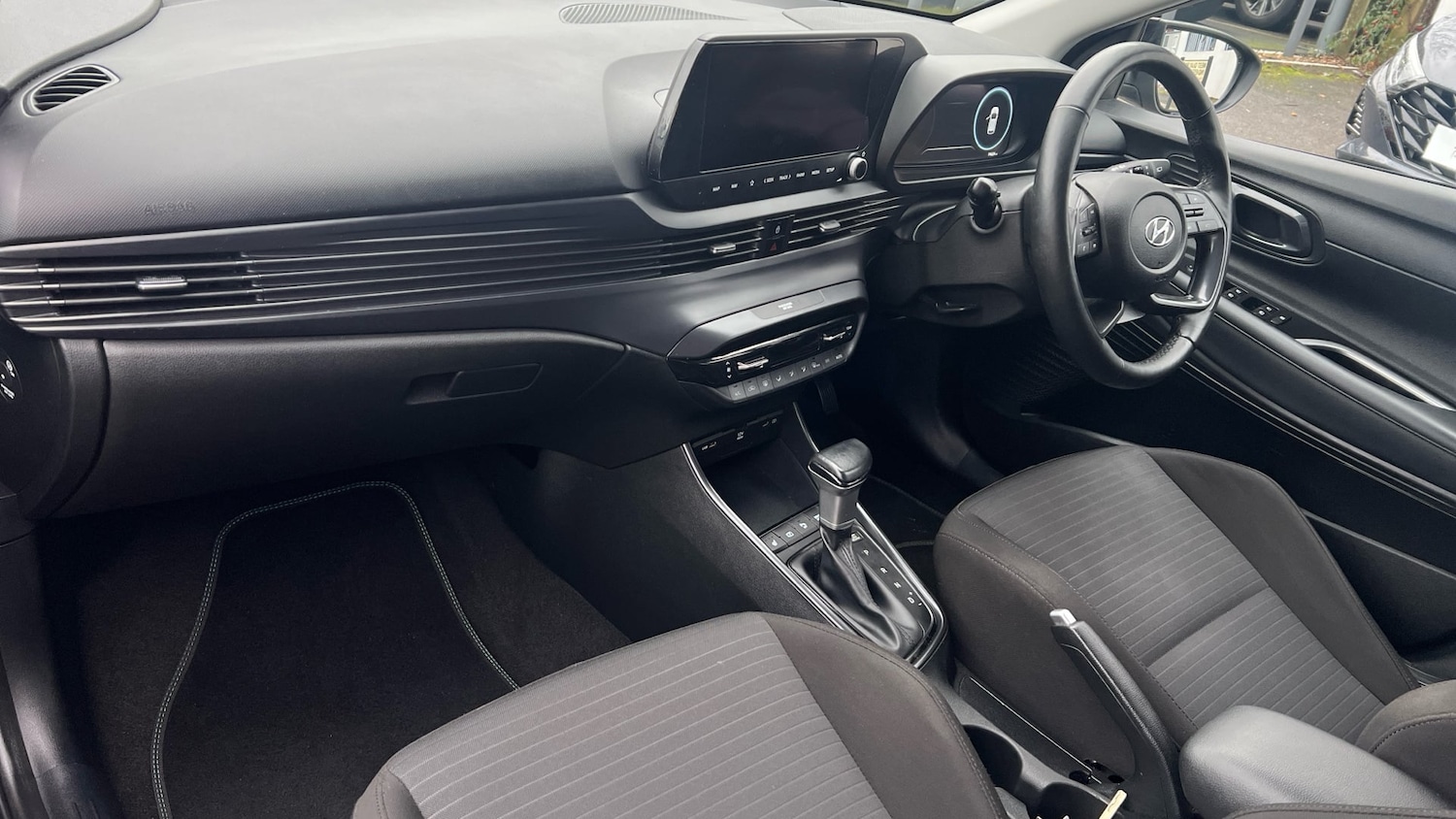 Used Hyundai i20 2022 for sale - 77704321: Photo 2