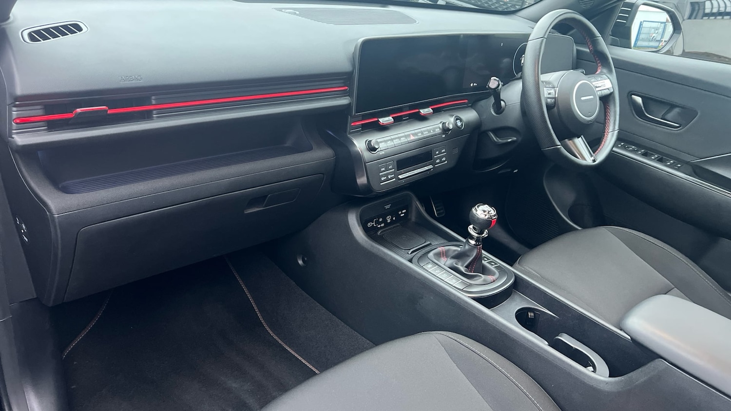 Used Hyundai KONA 2024 for sale - 77541145: Photo 2