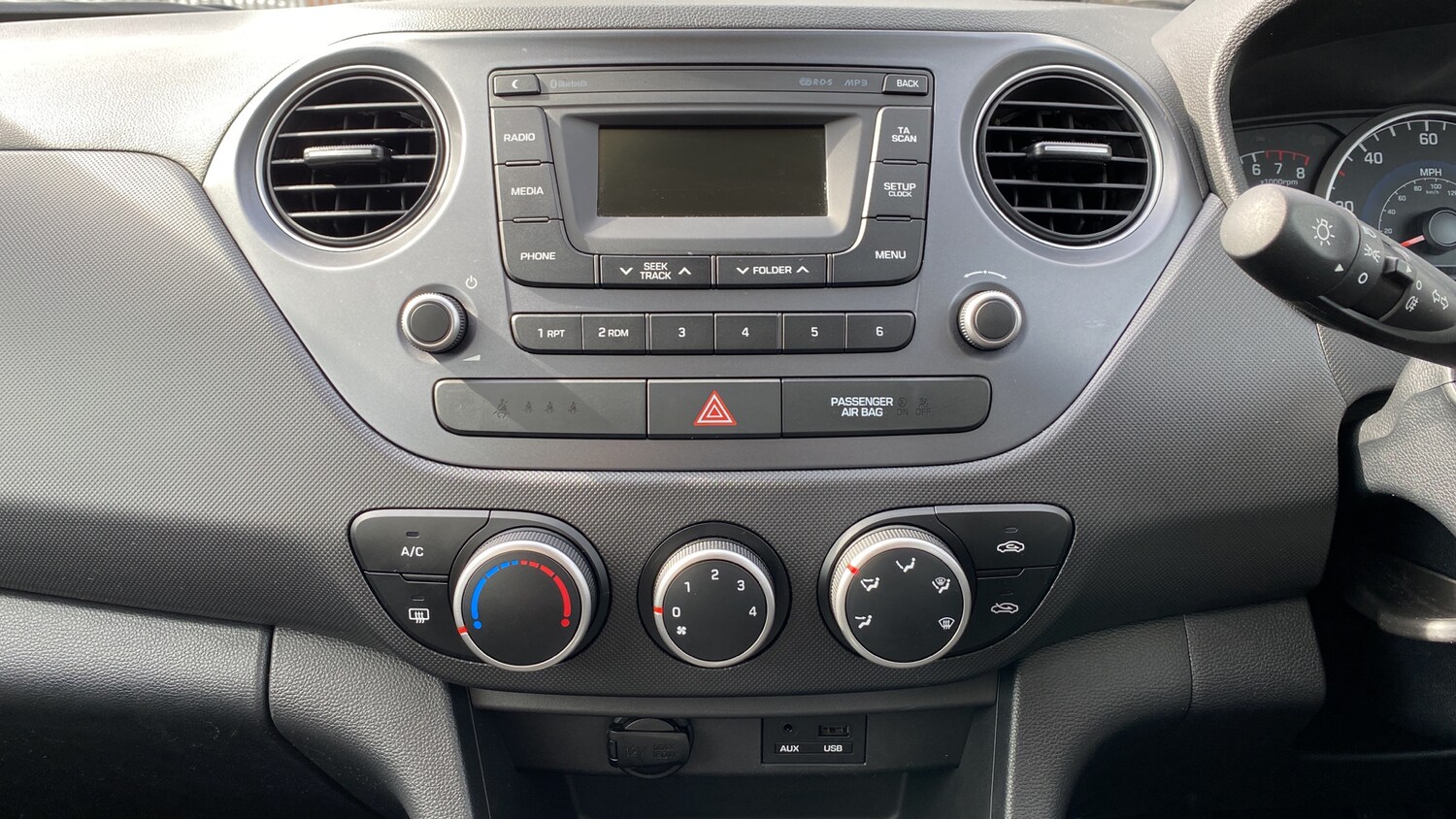 Used Hyundai i10 2018 for sale - 77572998: Photo 12