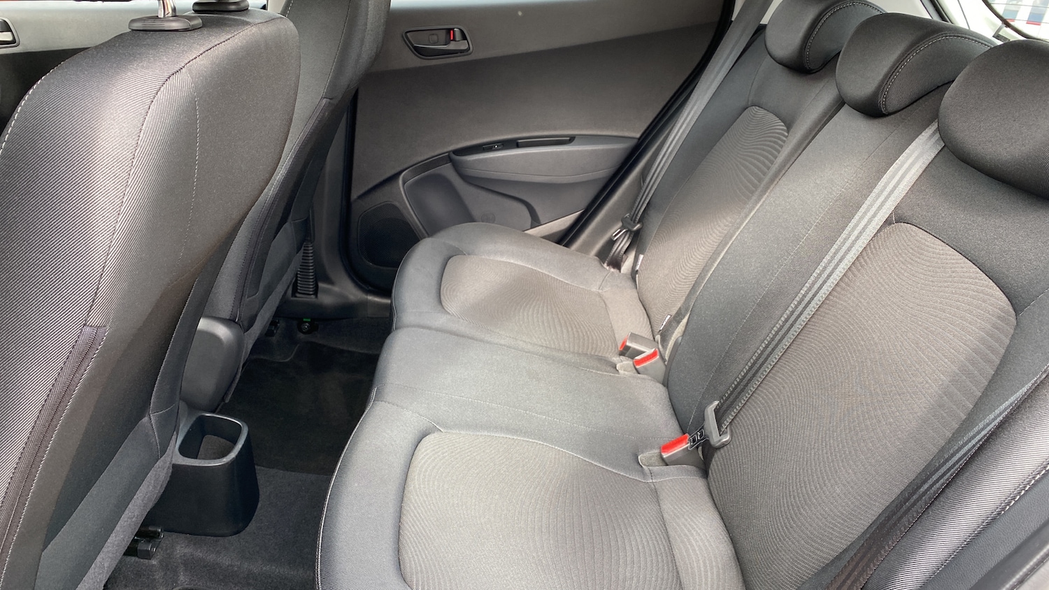 Used Hyundai i10 2018 for sale - 77572998: Photo 14