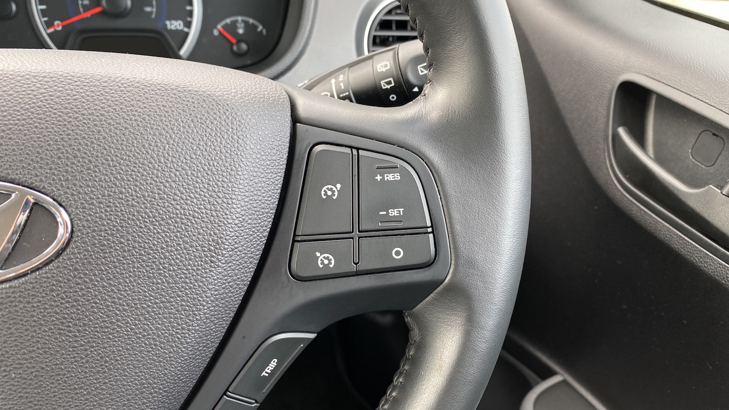 Used Hyundai i10 2018 for sale - 77572998: Photo 21