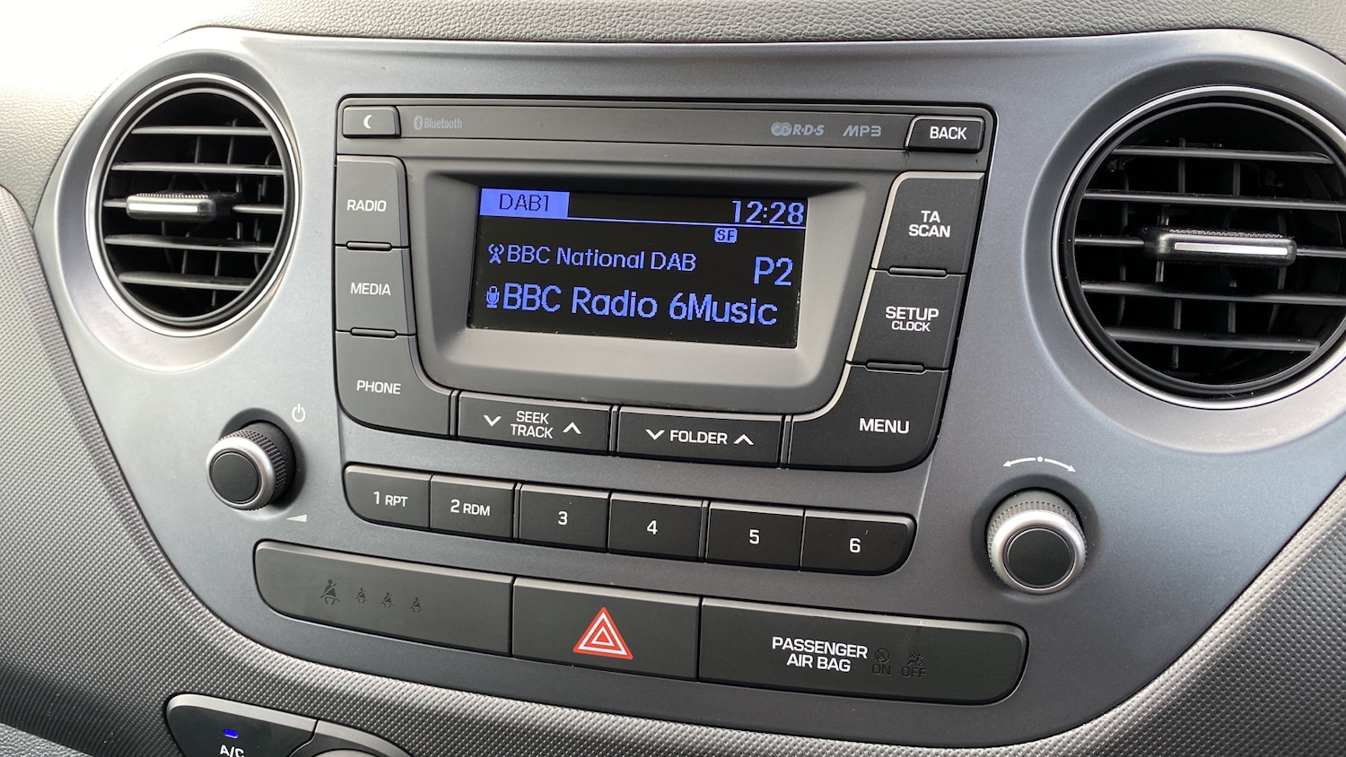 Used Hyundai i10 2018 for sale - 77572998: Photo 25