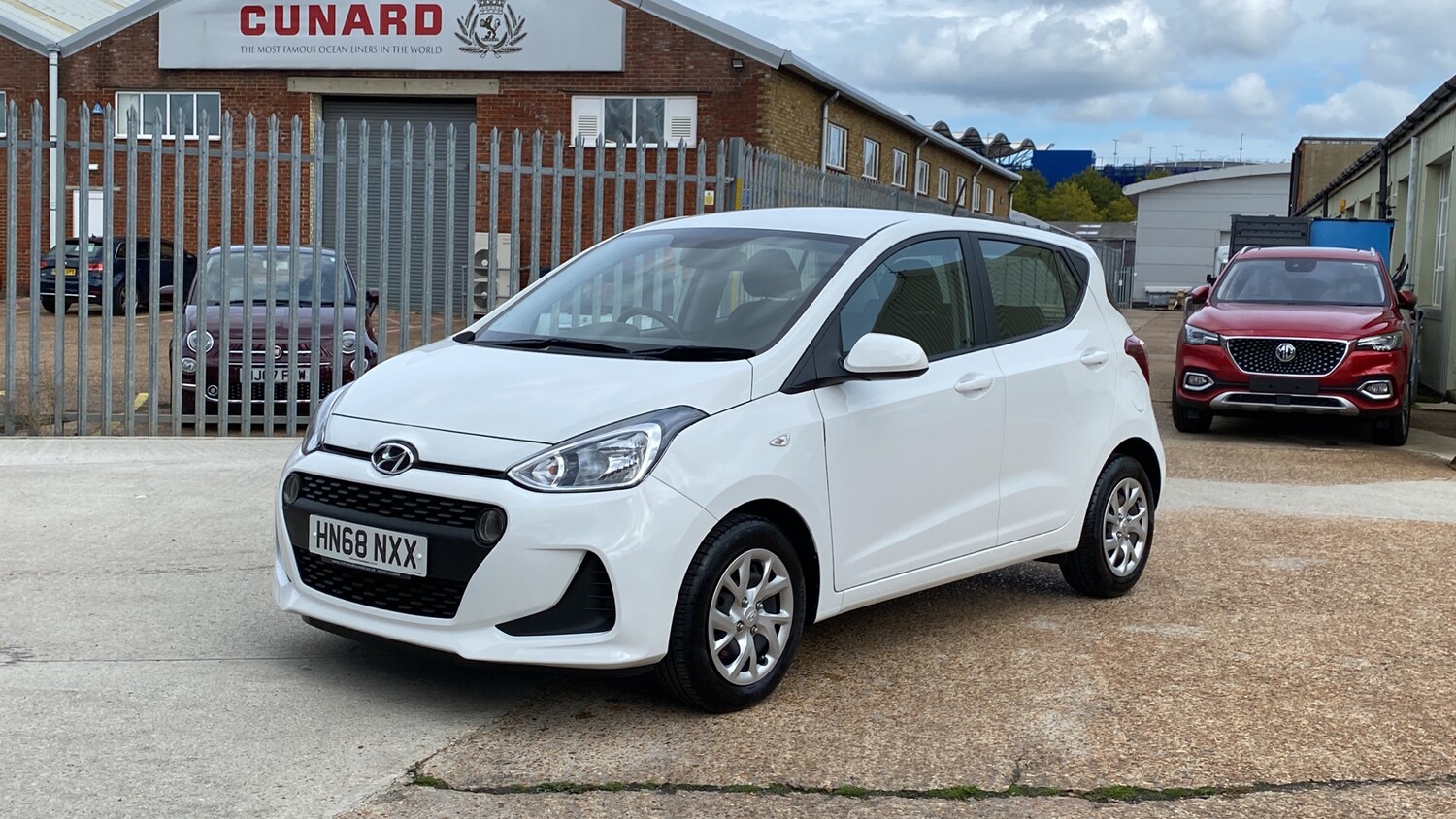 Used Hyundai i10 2018 for sale - 77572998: Photo 7