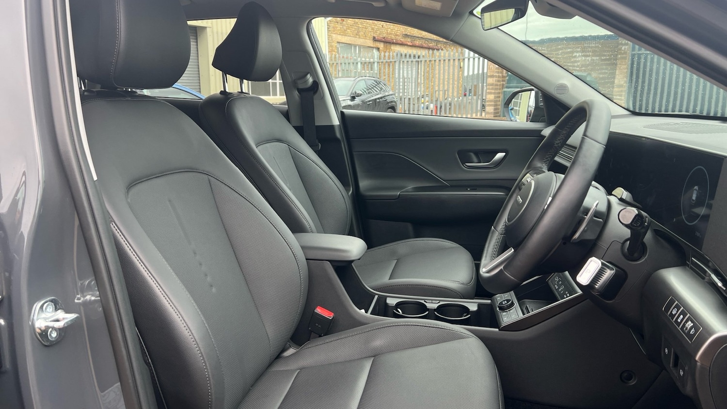 Used Hyundai KONA 2025 for sale - 76703333: Photo 12