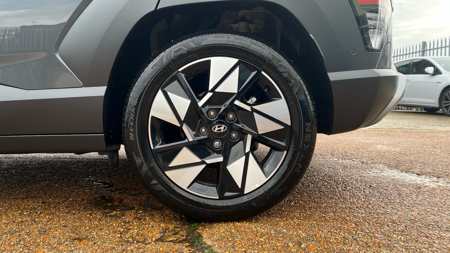 Used Hyundai KONA 2025 for sale - 76703333: Photo 5