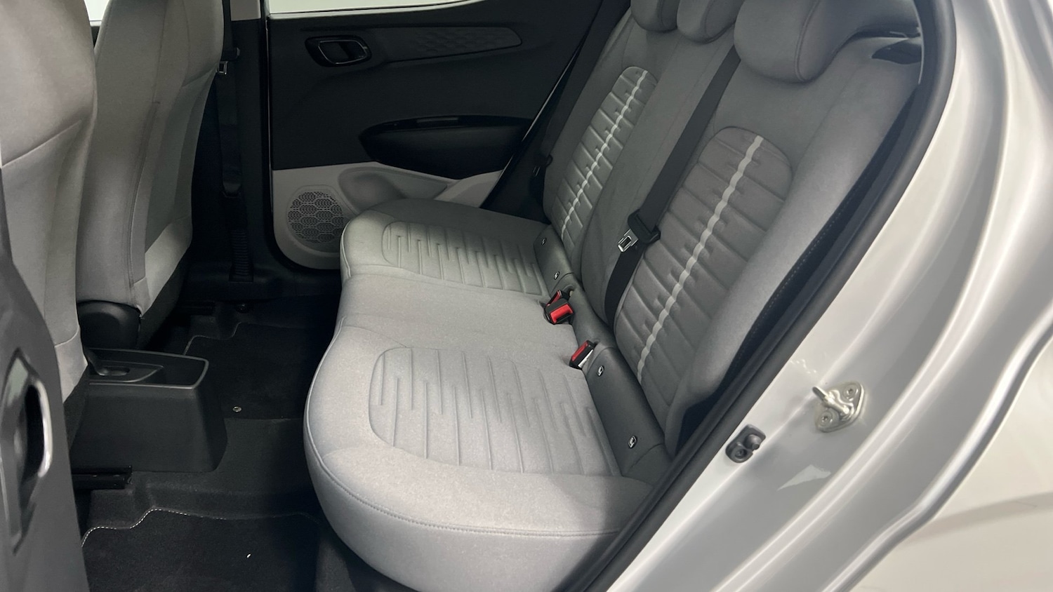 Used Hyundai i10 2022 for sale - 77118746: Photo 9